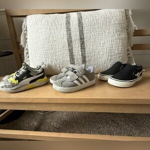 Bundled toddler shoes